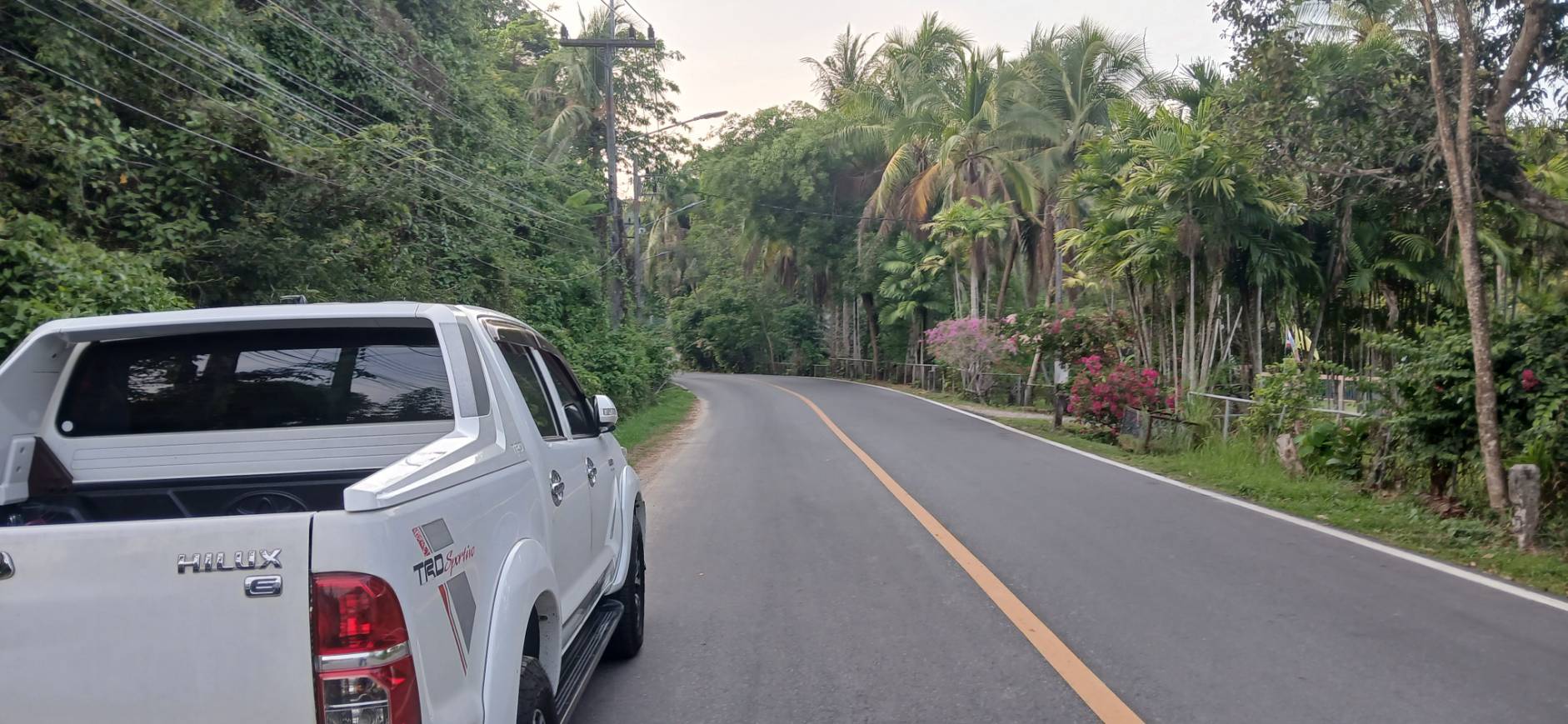 Land — Koh Sileh